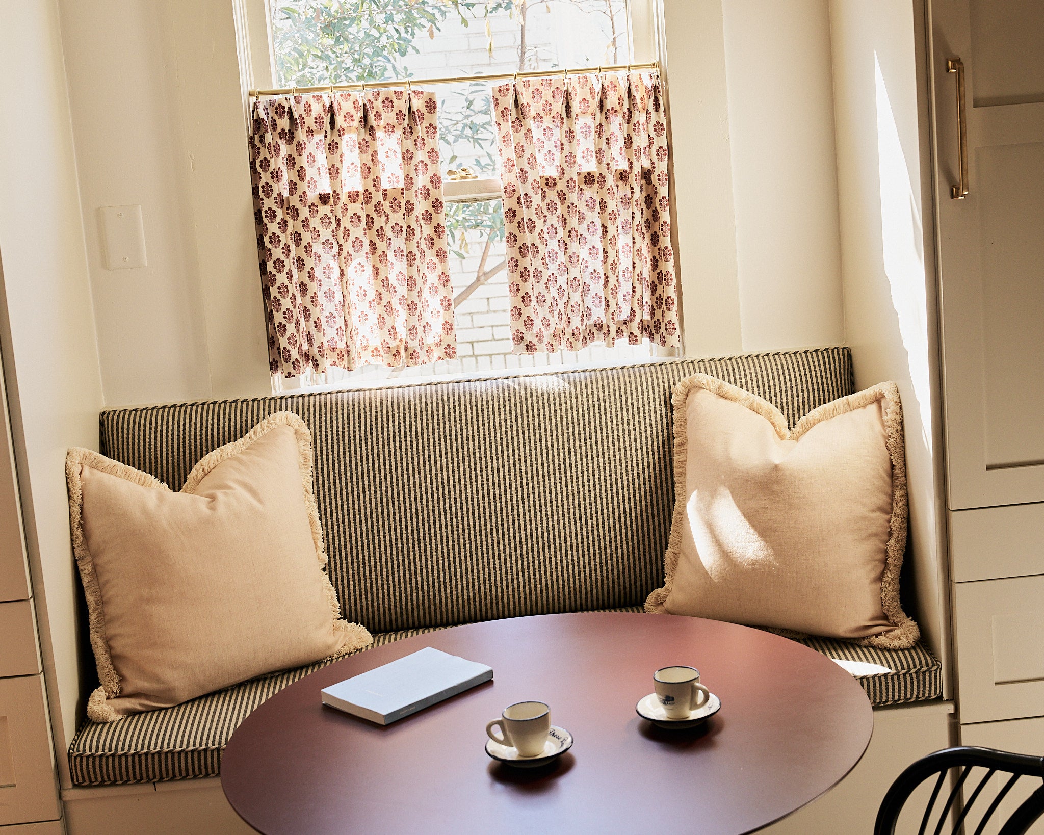 Tiny Buti Cafe in Cherry / Pleated / Single Width