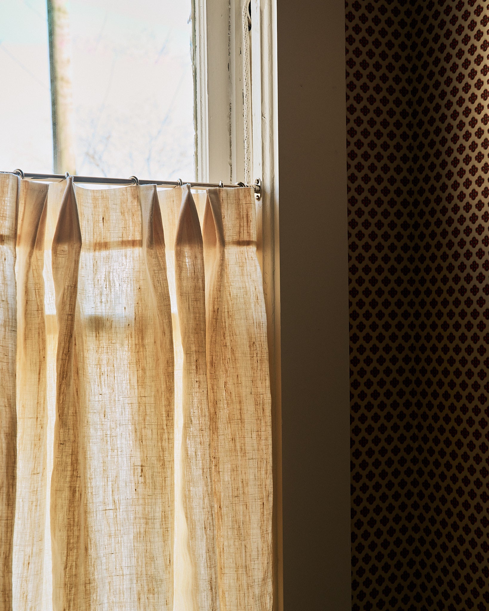 Modern Ticking Cafe in Buttermilk / Pleated